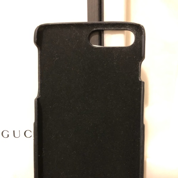 Authentic Gucci iPhone 7/8 plus case - Picture 3 of 3